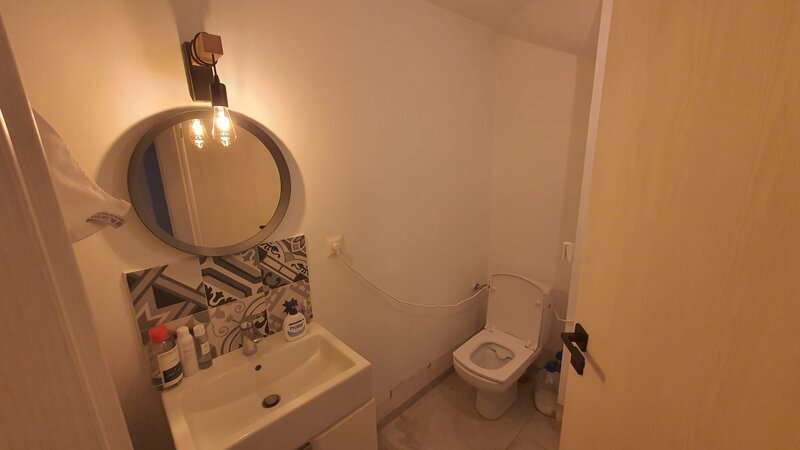 Casa de vanzare mobilata si utilata, 15 minute de metrou Berceni